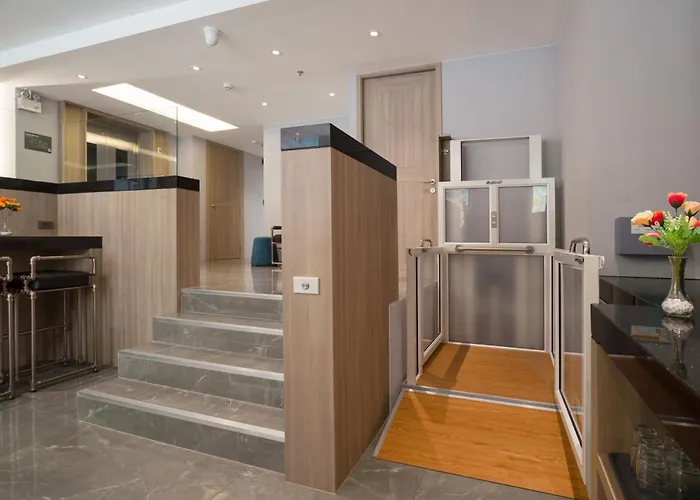 Отель T2 The Portal Sukhumvit 4*