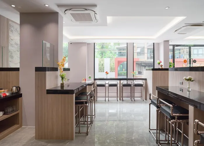 T2 The Portal Sukhumvit Отель 4*