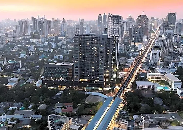 T2 The Portal Sukhumvit Отель Бангкок